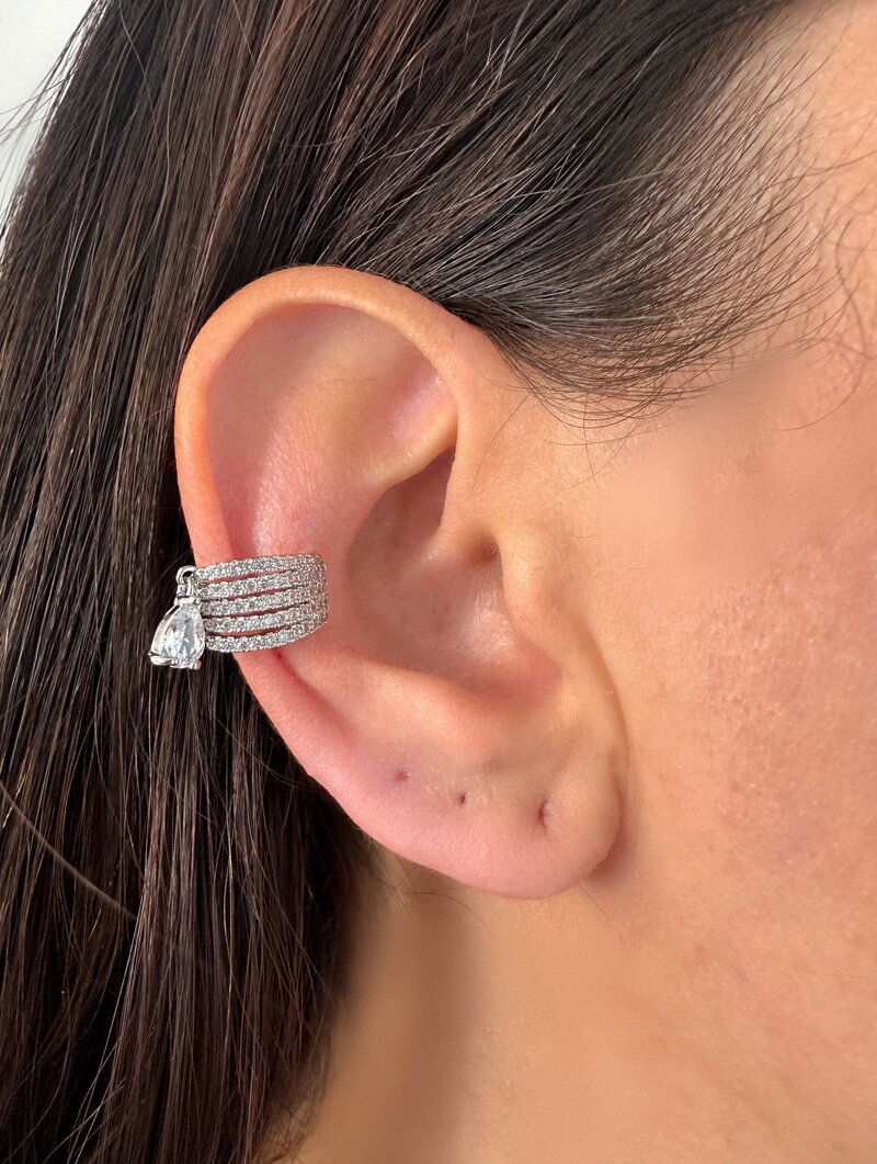 Piercing Fake Folheado a Ouro 18k e Prata Cinco Fios Cravejados com Gota