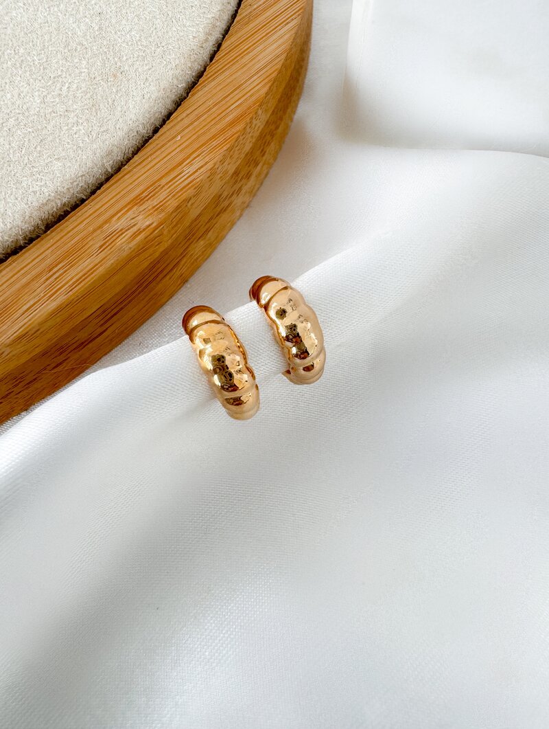 Piercing Fake Folheado a Ouro 18k e Prata Design Gomos Lisos