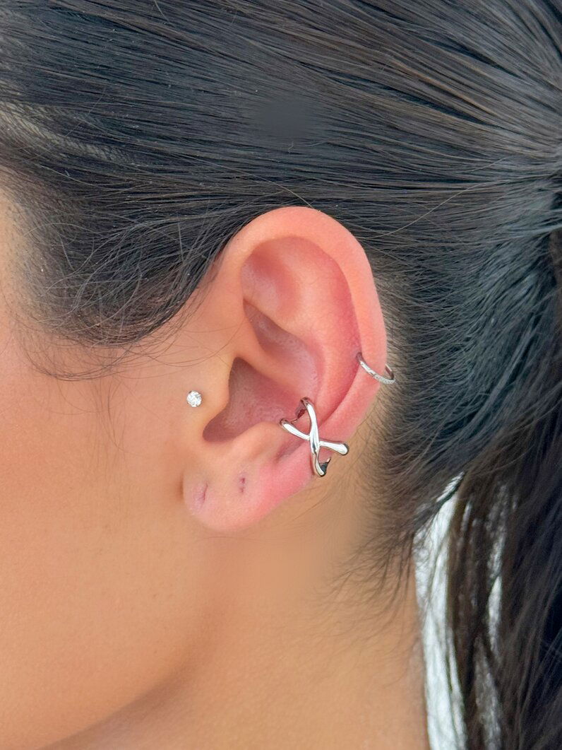 Piercing fake folheado a ouro 18k e Prata Design X
