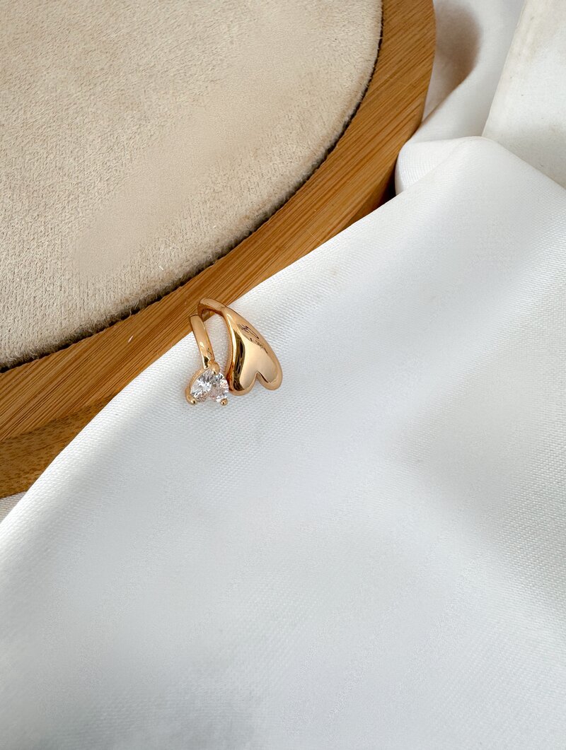 Piercing Fake Folheado a Ouro 18k e Prata Dois Fios com Coração e Ponto de Luz