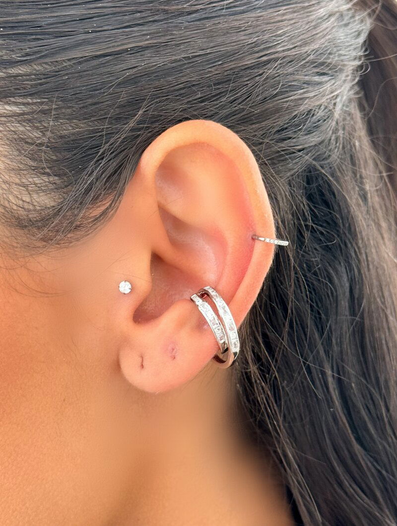 Piercing Fake Folheado a Ouro 18k e Prata Dois Fios com Zircônias