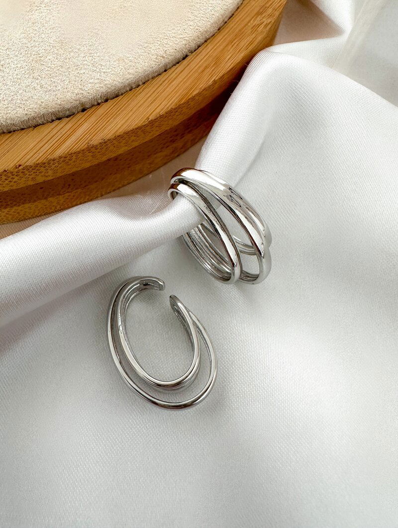 Piercing Fake Folheado a Ouro 18k e Prata Ear Cuff Fios