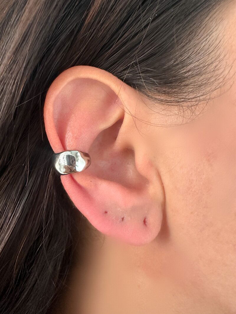 Piercing Fake Folheado a Ouro 18k e Prata Liso Martelado