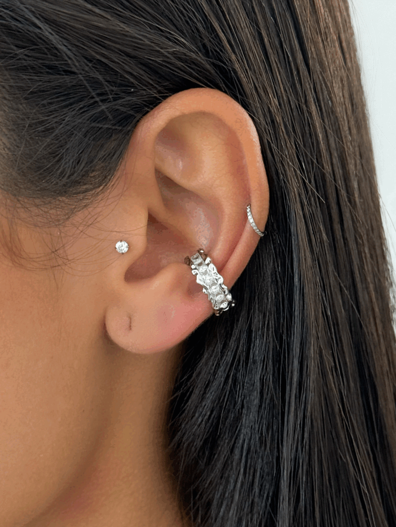 Piercing fake folheado a ouro 18k e Prata Martelado com Zircônia