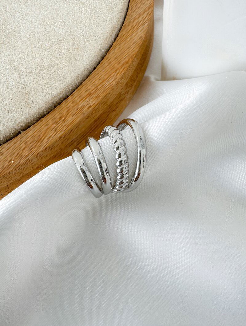 Piercing Fake Folheado a Ouro 18k e Prata Maxi Quatro Fios