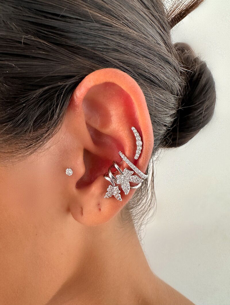 Piercing Fake Folheado a Ouro 18k e Prata Quatro Fios com Borboletas