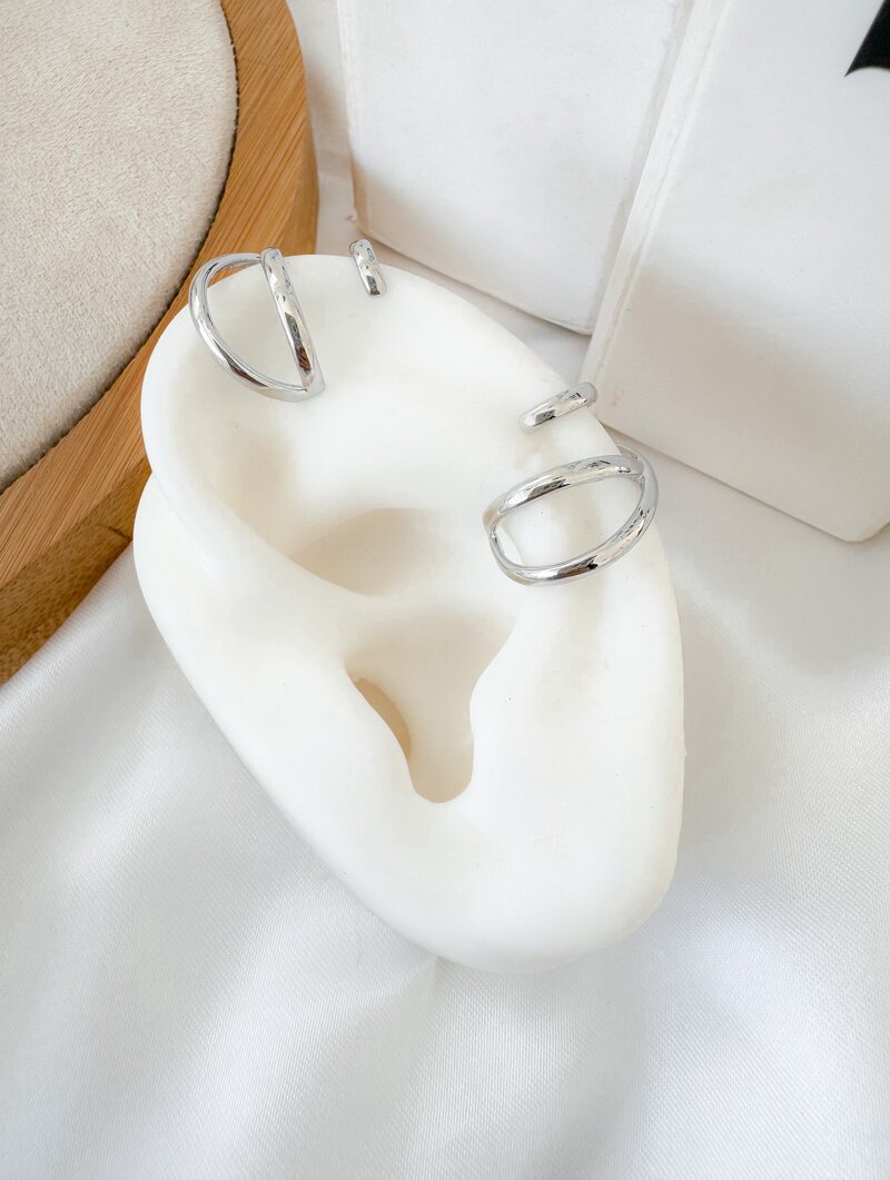 Piercing Fake Folheado a Ouro 18k e Prata Seis Fios