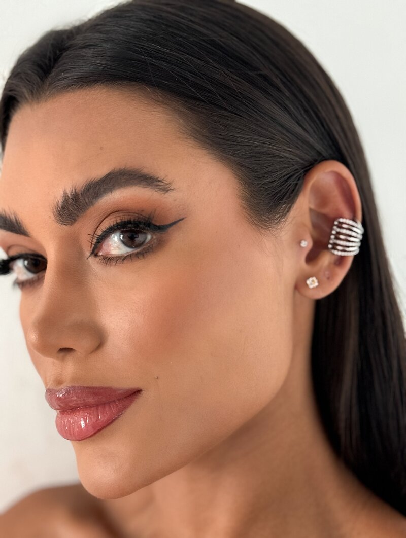 Piercing Fake Folheado a Ouro 18k e Prata Sete Fios Cravejados e Lisos
