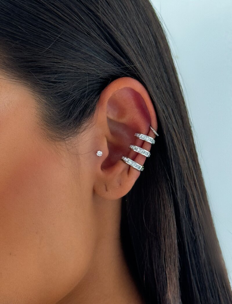 Piercing Fake Folheado a Ouro 18k e Prata Três Fios com Navetes