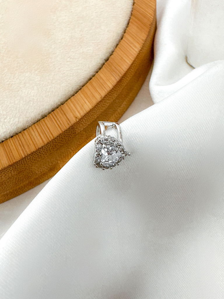 PIERCING FOLHEADO A OURO 18K E PRATA 925 CORAÇÃO DE ZIRCÔNIA