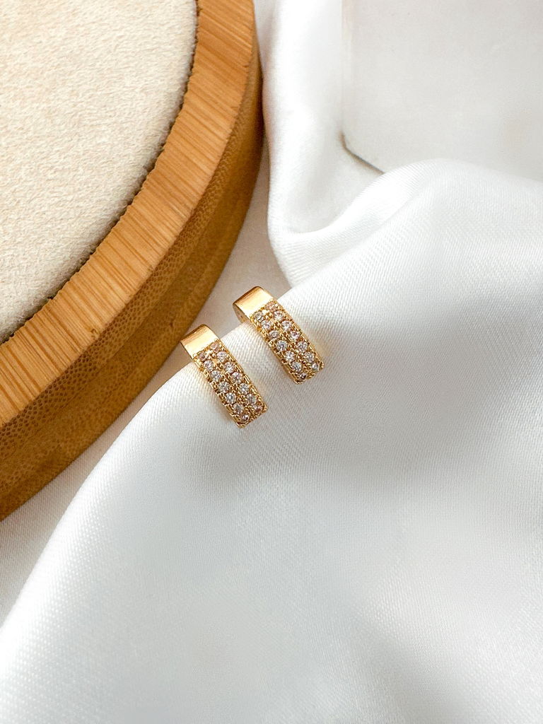 PIERCING FOLHEADO A OURO 18K E PRATA 925 DUPLO VAZADO COM MICRO ZIRCÔNIAS