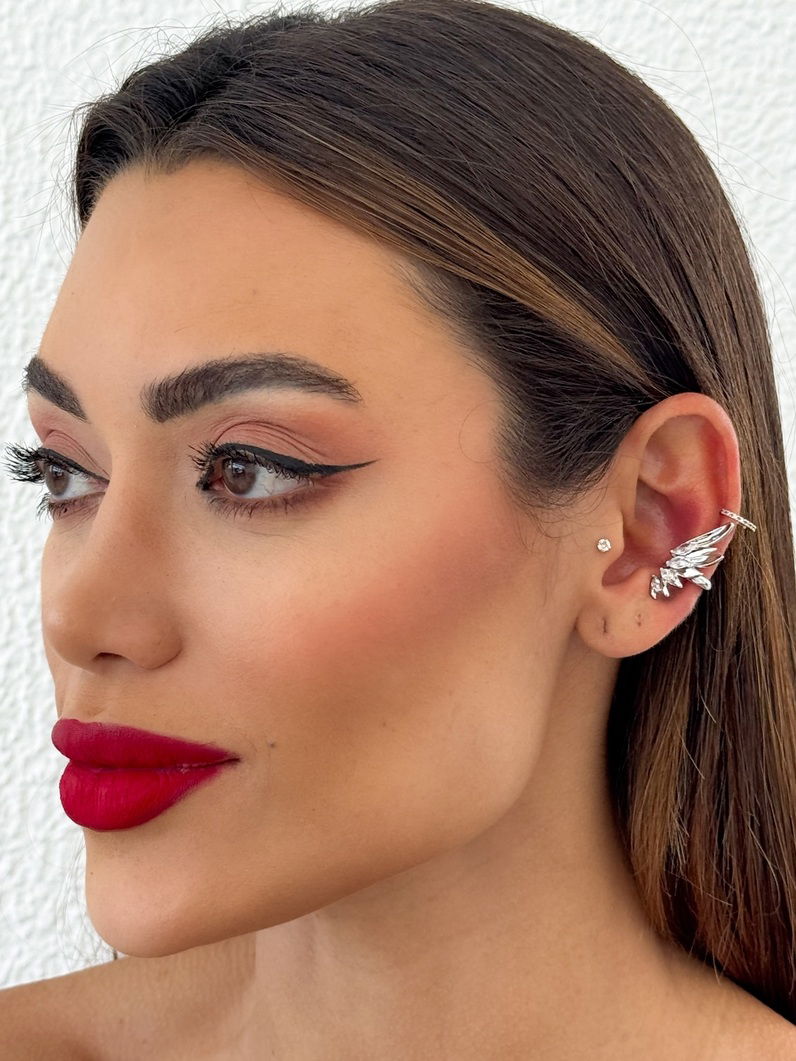 Piercing Folheado a Ouro 18k e Prata Design Asa Com Cristais