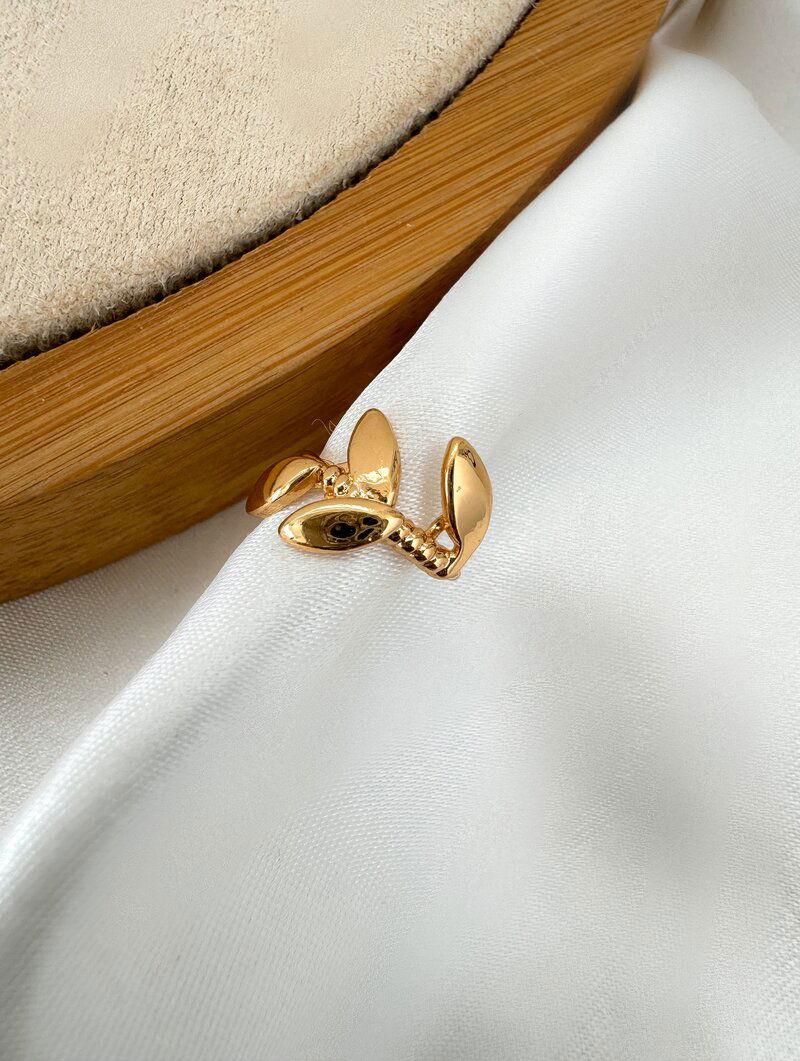 Piercing Folheado a Ouro 18k e Prata Folhas Lisas