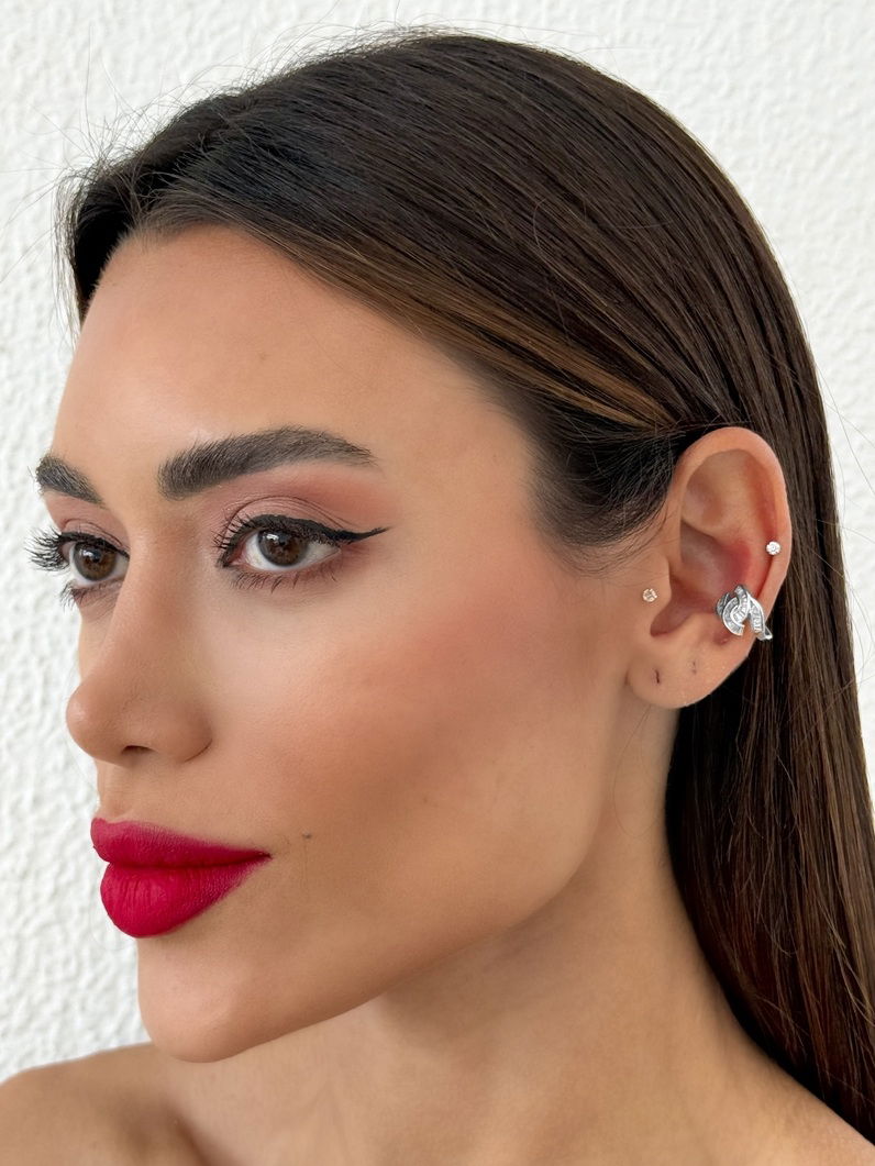 Piercing Folheado a Ouro 18k e Prata Inspiração Grandes Marcas