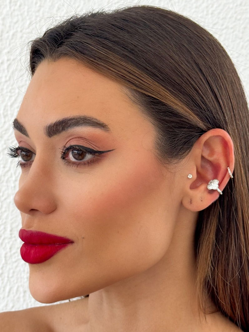 Piercing Folheado a Ouro 18k e Prata Inspiração Vg. Cravejado Com Zircônia