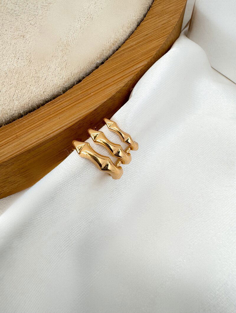 Piercing Folheado a Ouro 18k e Prata Três Fios Martelados