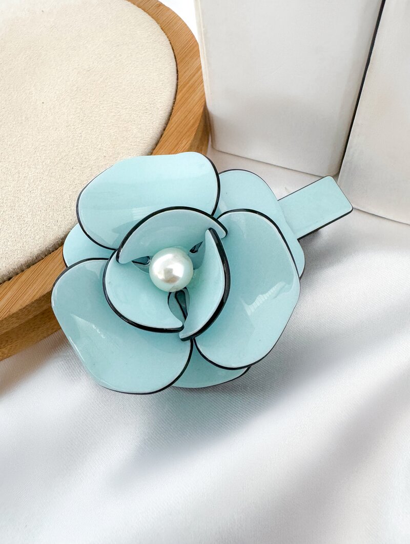 Presilha Acrílico Flor com Pérola Central