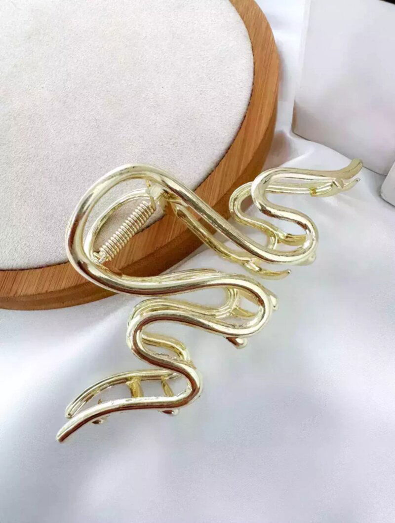 presilha folheada a ouro 18k e prata designer ondas .