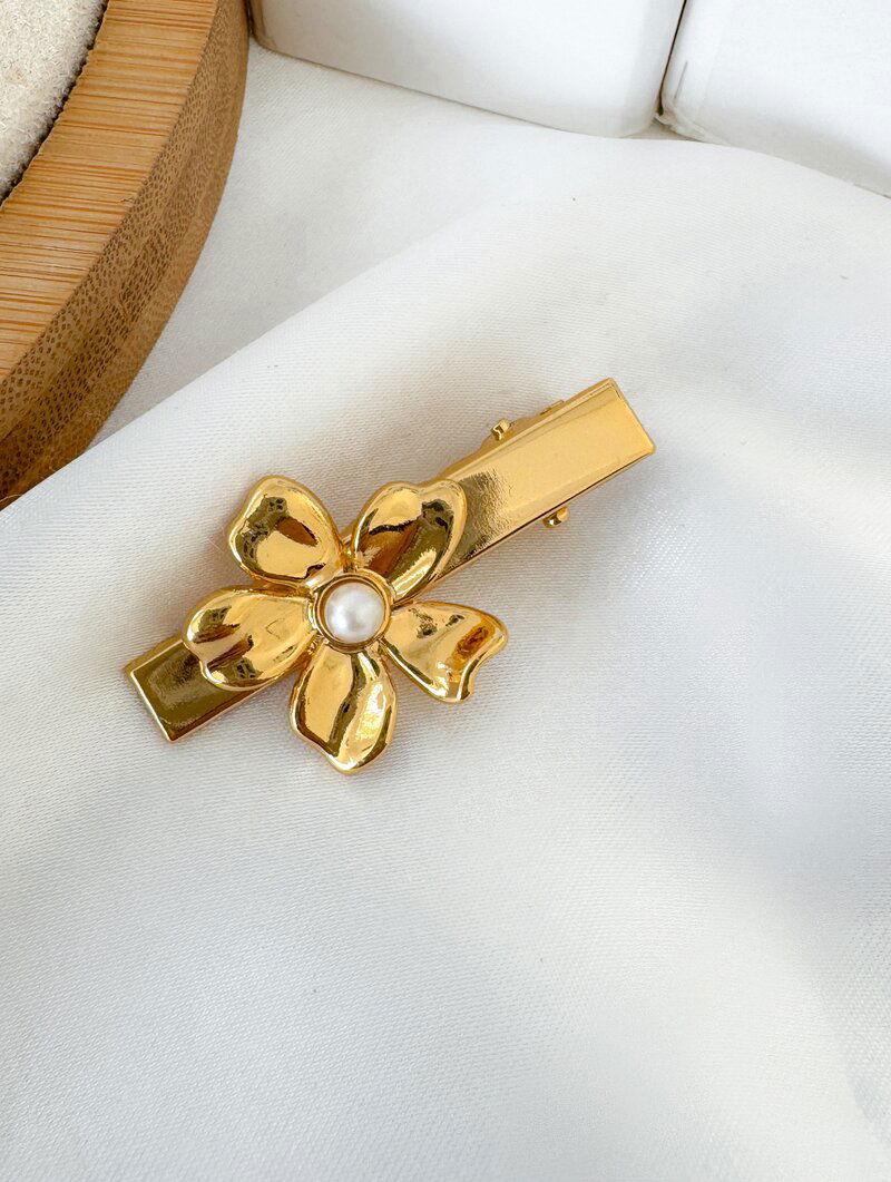 Presilha Semi Joia com Flor Cinco Pétalas