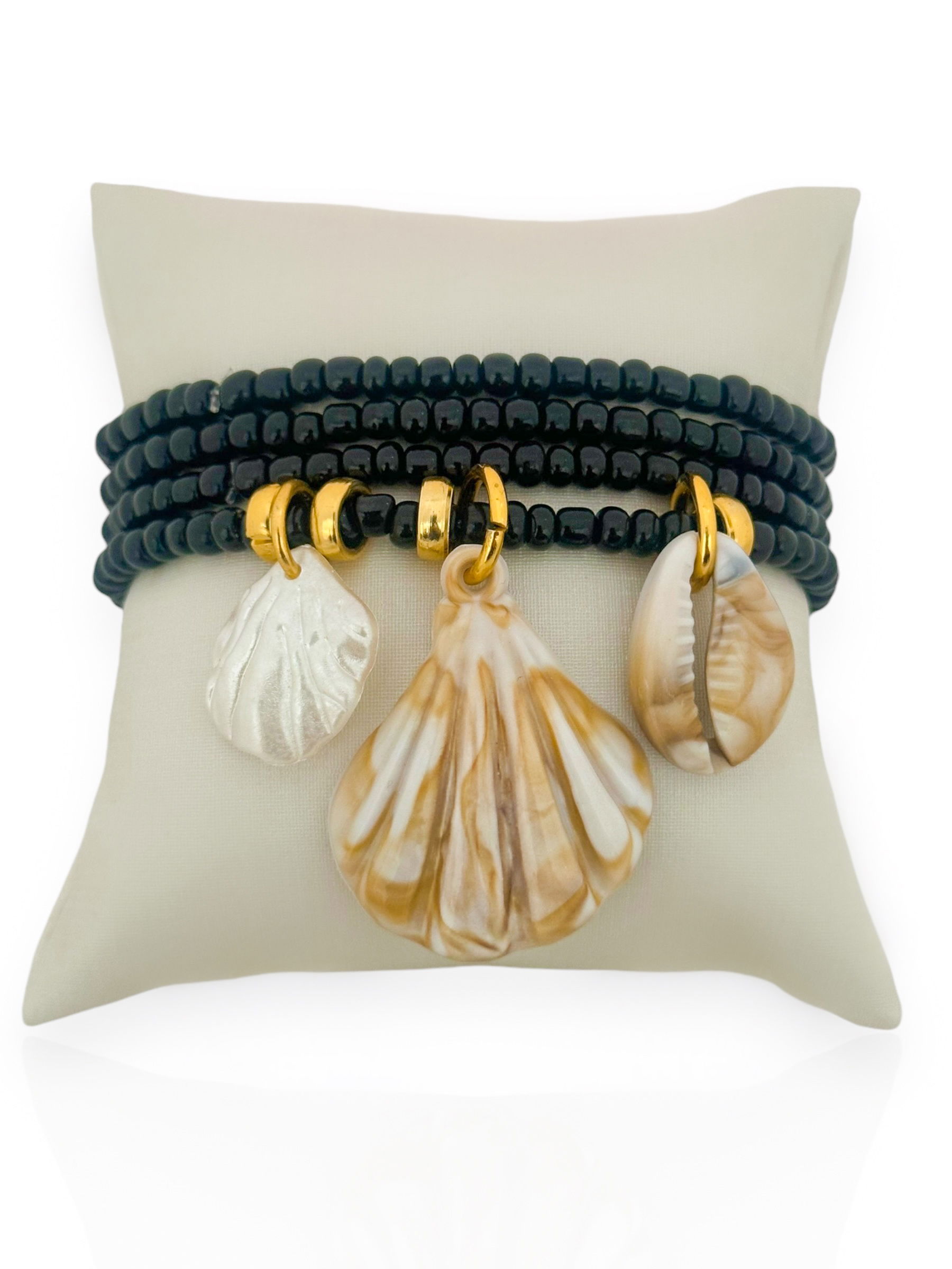 Pulseira Com Miçanga e Pérolas, Conchas
