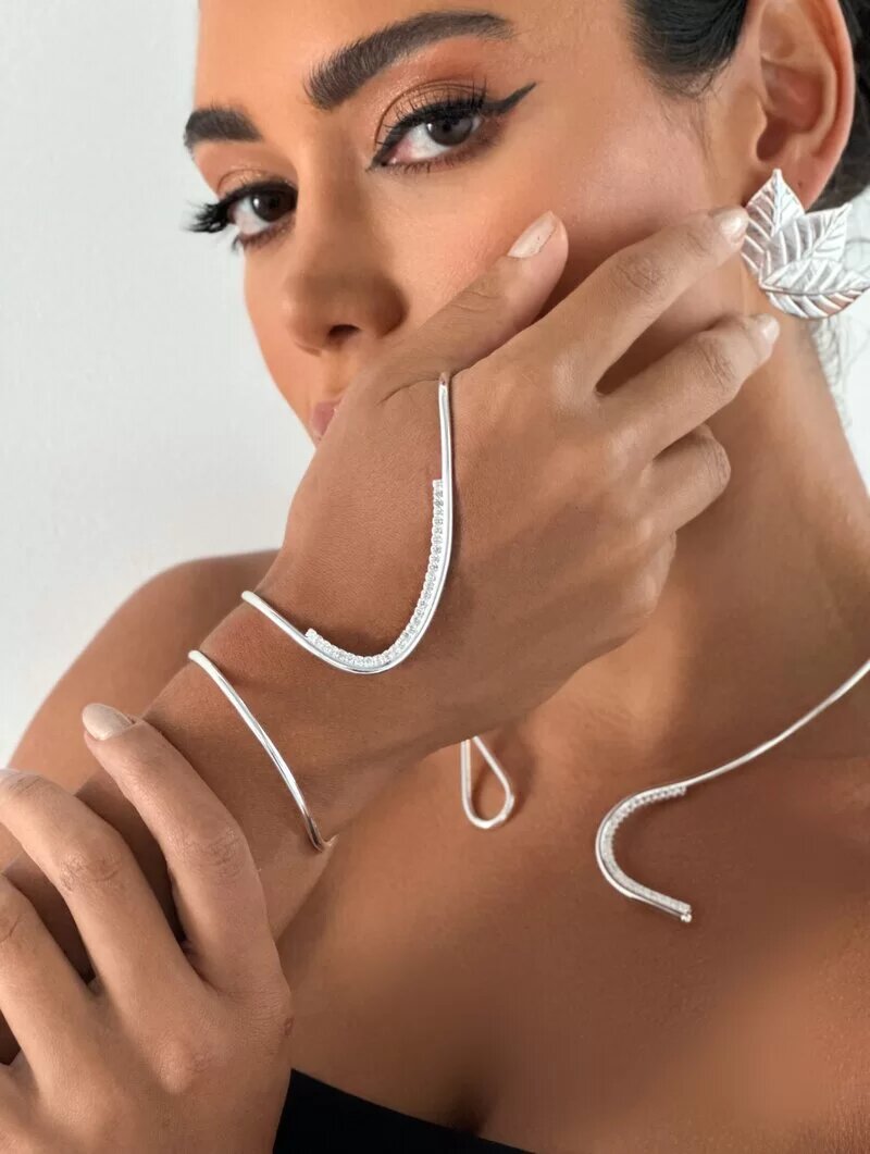 Pulseira de Mão Folheada a Ouro 18k e Prata 925 Aro Anita