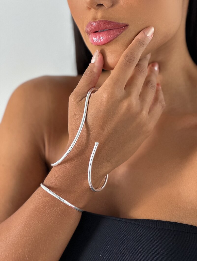 Pulseira de Mão Folheado a Ouro 18k e Prata 925 Aro Liso