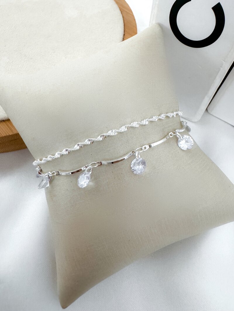 Pulseira Dois Fios Folheada a Prata 925 Cordão Torcido e Cristais