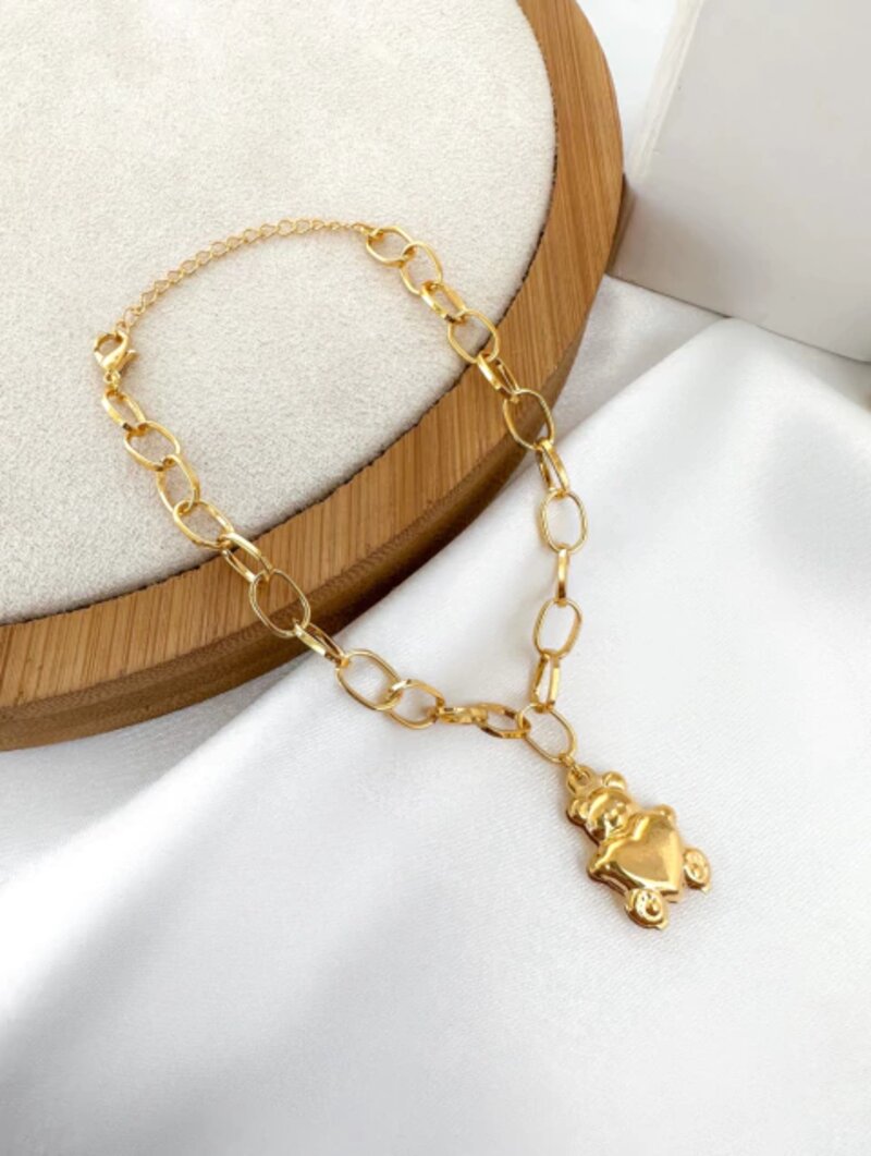 Pulseira elo redondo com pingente Teddy carinhoso folheado a ouro 18k.