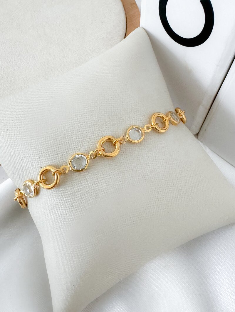 Pulseira Folheada a Ouro 18k Circulos Vazados e Zircônias Cristais