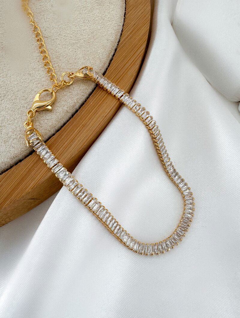 Pulseira Folheada a Ouro 18k com Navetes de Zircônia