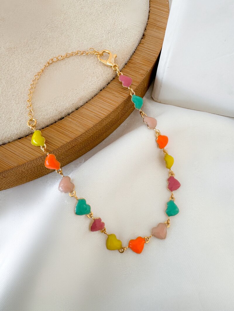 Pulseira Folheada a Ouro 18k Corações Resinados Coloridos