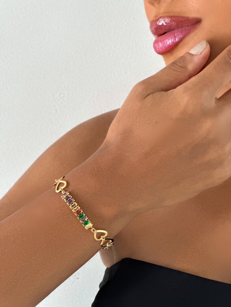Pulseira Folheada a Ouro 18k Corações Vazados com Navetes Coloridos