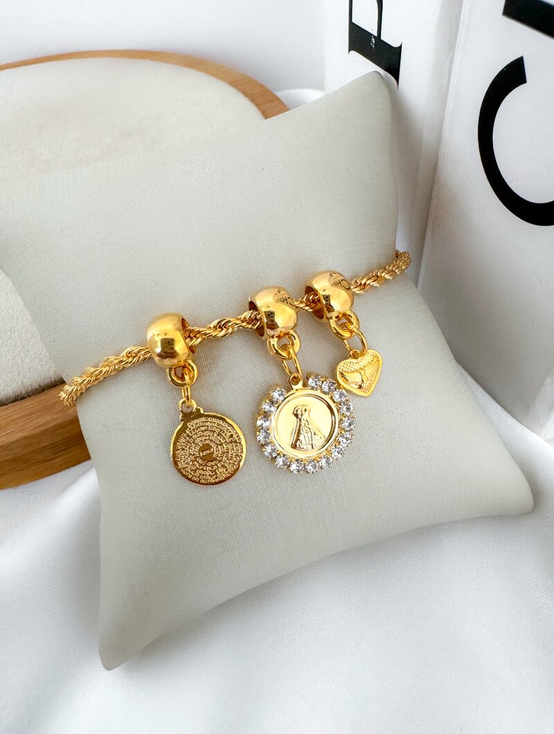 Pulseira Folheada a Ouro 18k Cordão Baiano com Pingentes