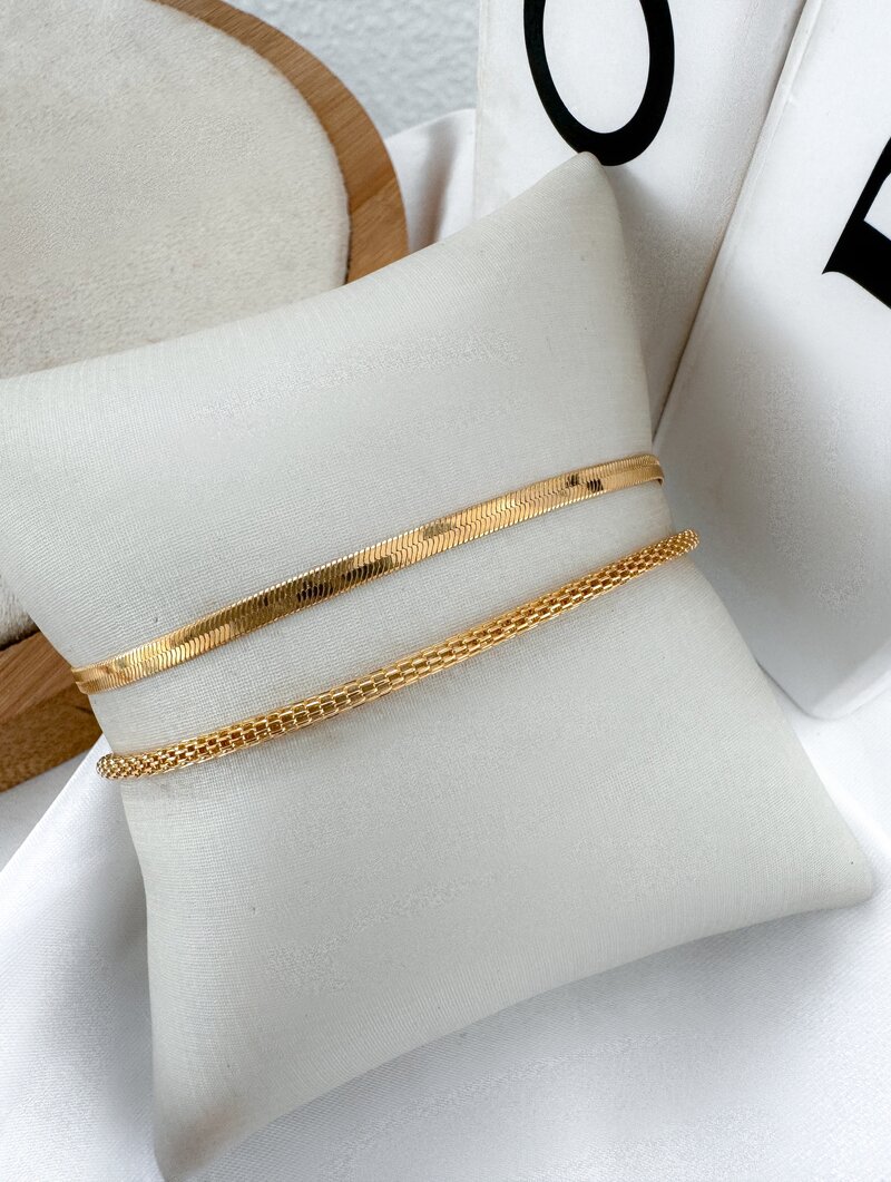Pulseira Folheada a Ouro 18k Dois Fios com Fita Laminada com Rabo de Tatu