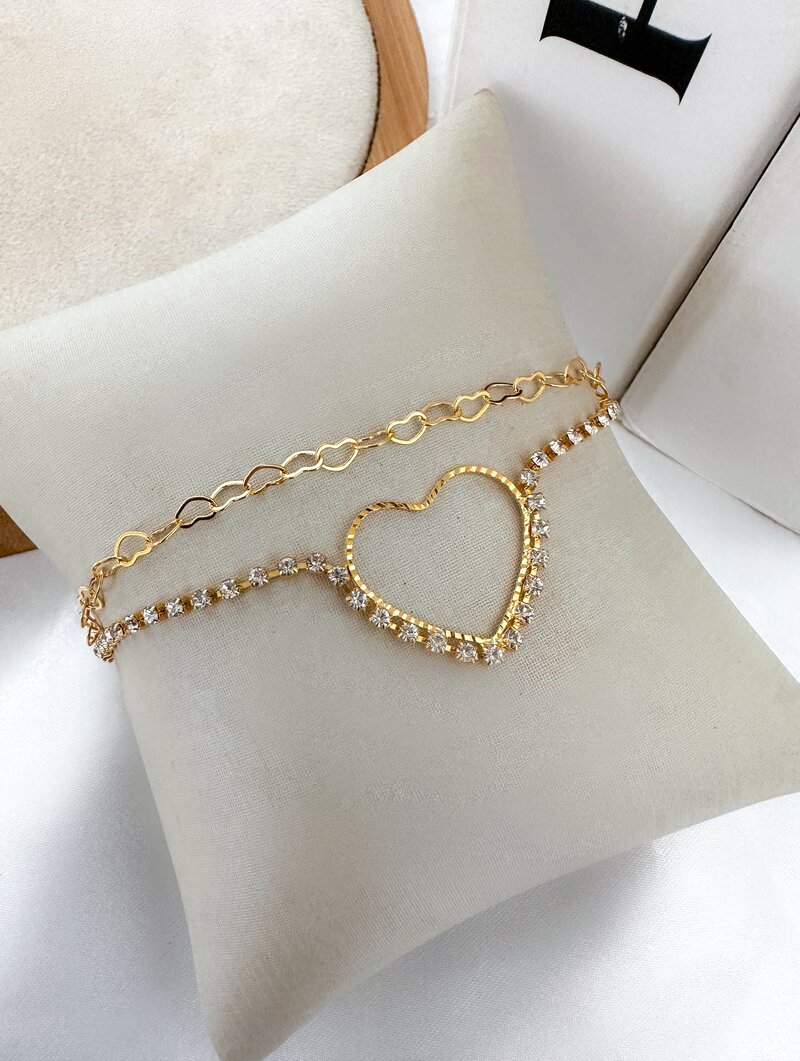 Pulseira Folheada a Ouro 18k Dois Fios Corações com Zircônias