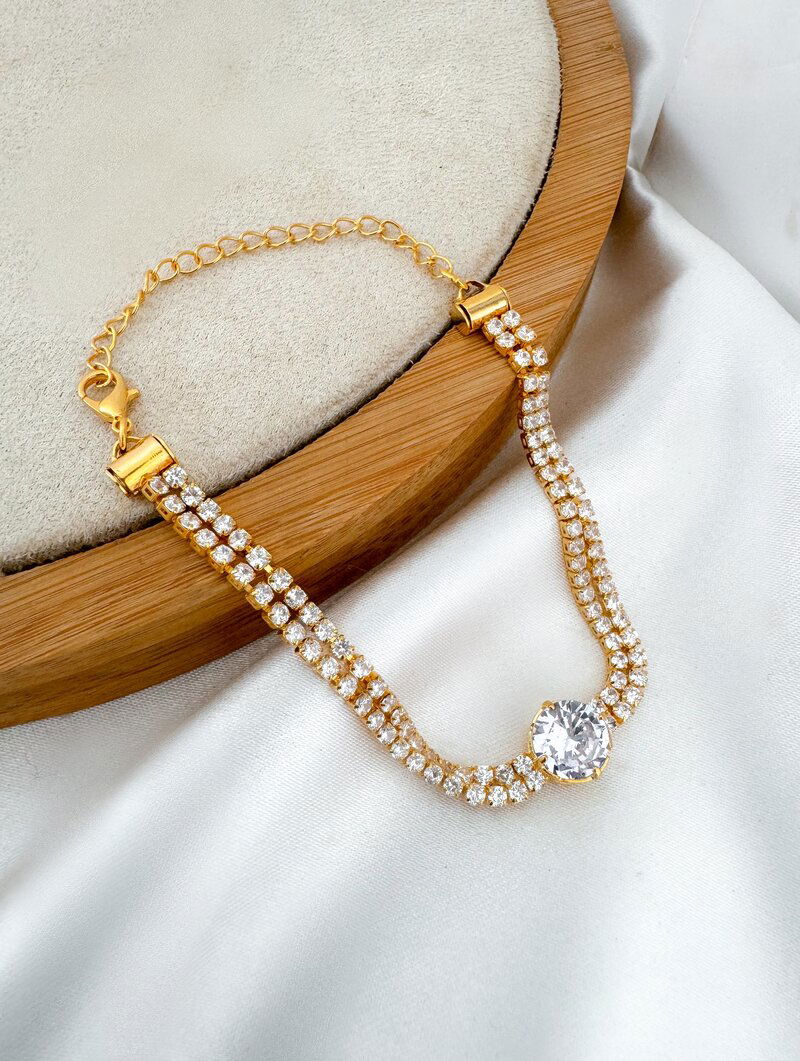 Pulseira Folheada a Ouro 18k Dois Fios de Micro Zircônias e Pedra Central