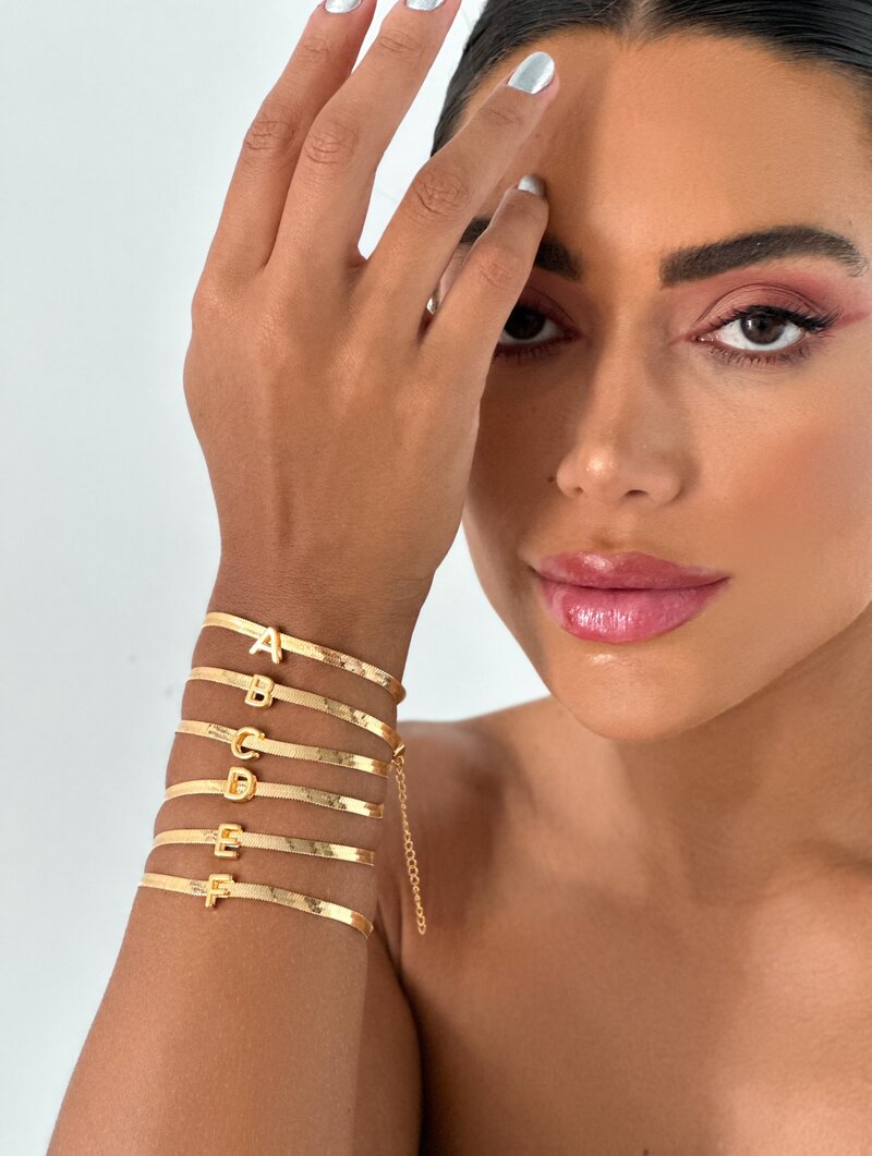 Pulseira Folheada a Ouro 18k e Prata 925 Fita Laminada com Inicial