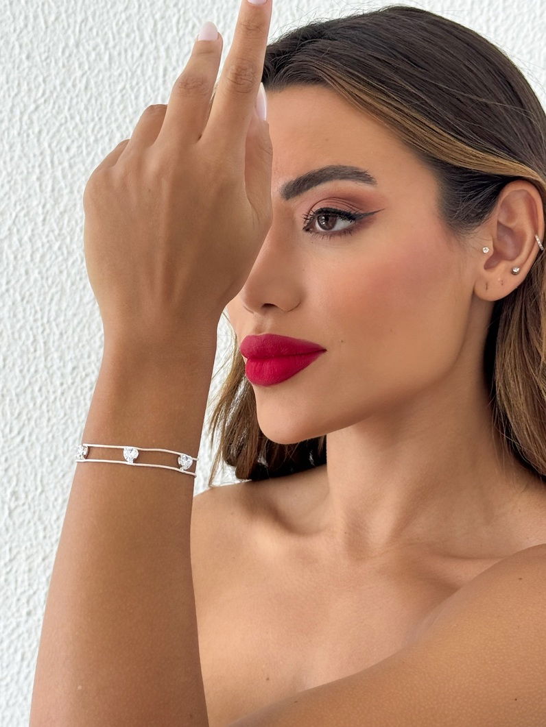 Pulseira Folheada a Ouro 18k e Prata Corações de Cristal