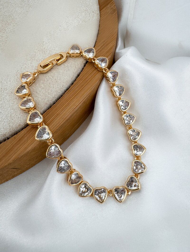 Pulseira Folheada a Ouro 18k e Prata Corações de Zircônias