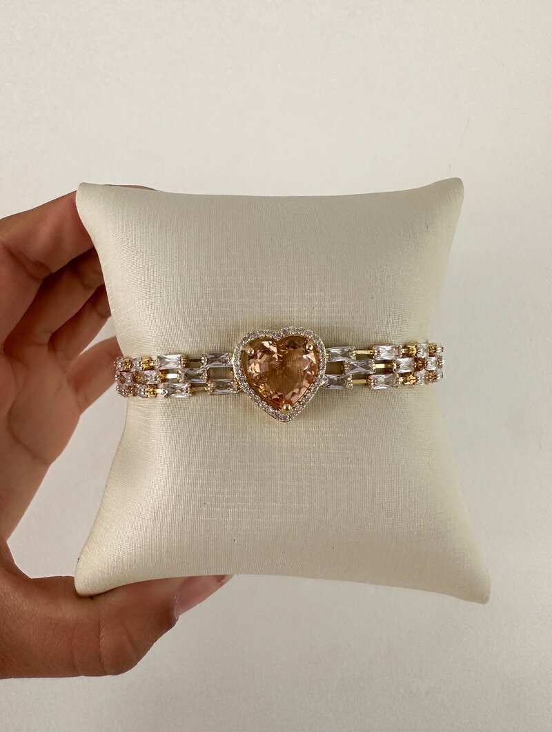 Pulseira Folheada a Ouro 18k e Prata Corrente de Navetes com Coração de Zircônia