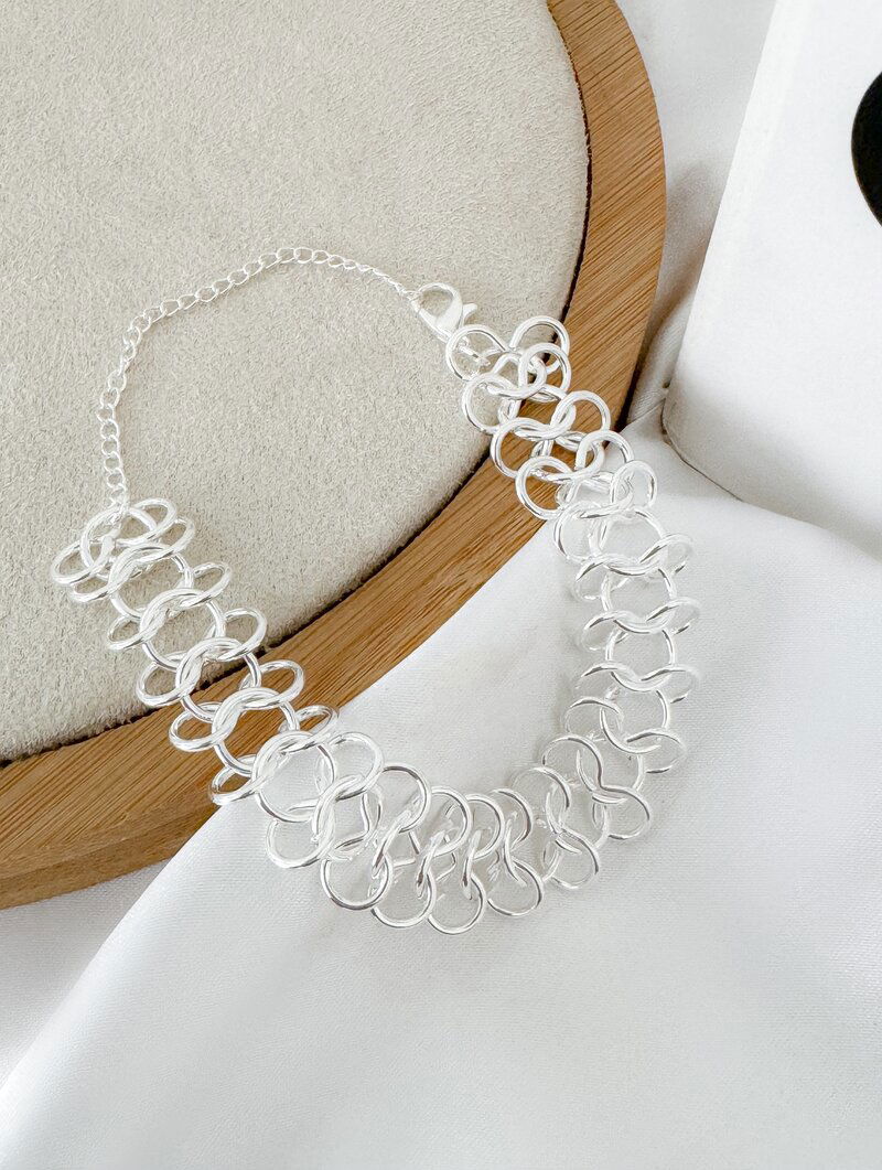 Pulseira Folheada a Ouro 18k e Prata Elos Design Símbolo do Infinito