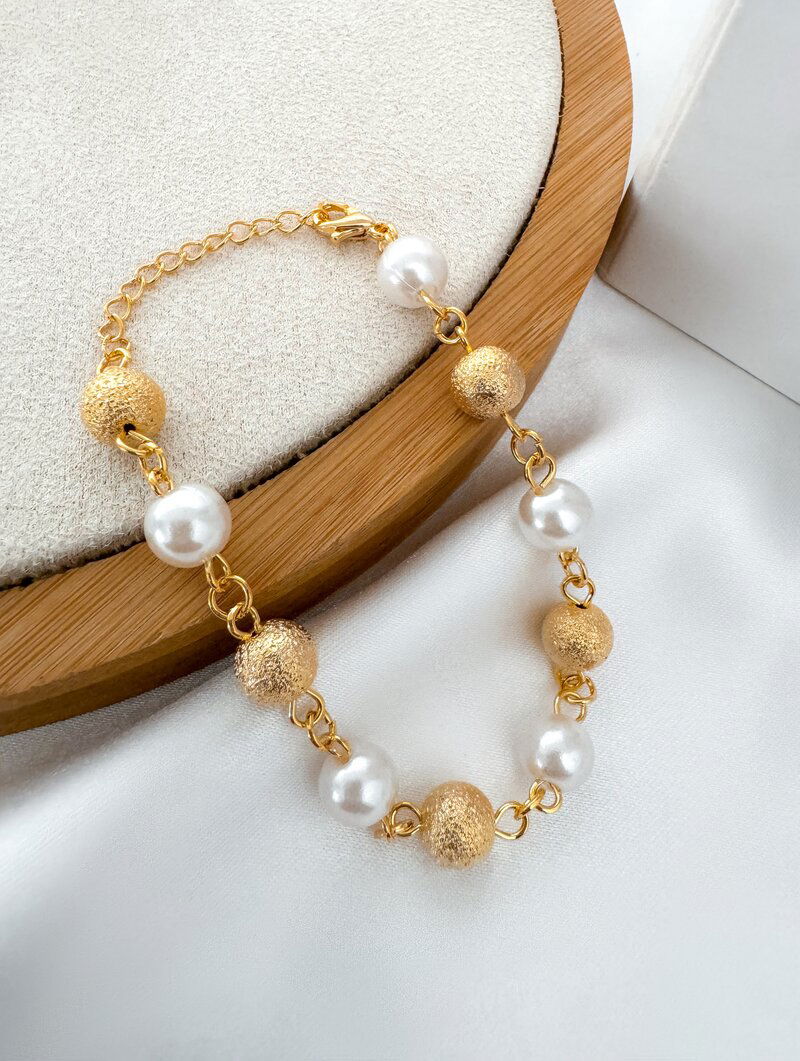Pulseira Folheada a Ouro 18k Esferas Texturizadas com Pérolas