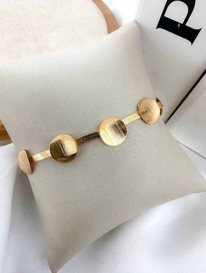 Pulseira Folheada a Ouro 18k Fita Laminada com Bottons Lisos