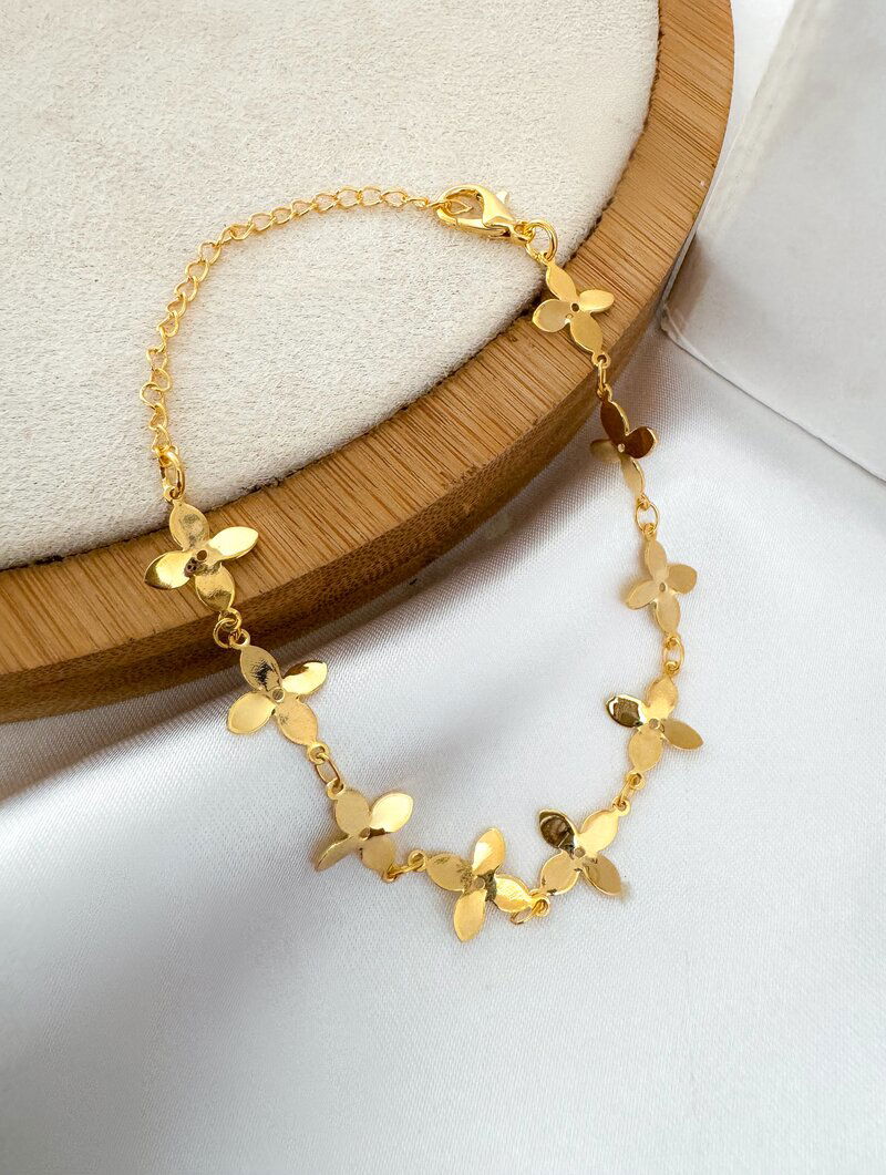 Pulseira Folheada a Ouro 18k Flores Quatro Pétalas
