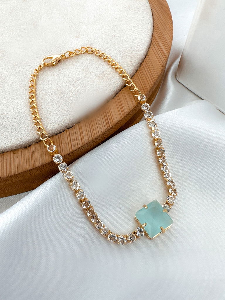 Pulseira folheada a ouro 18k micro zircônia com pedra