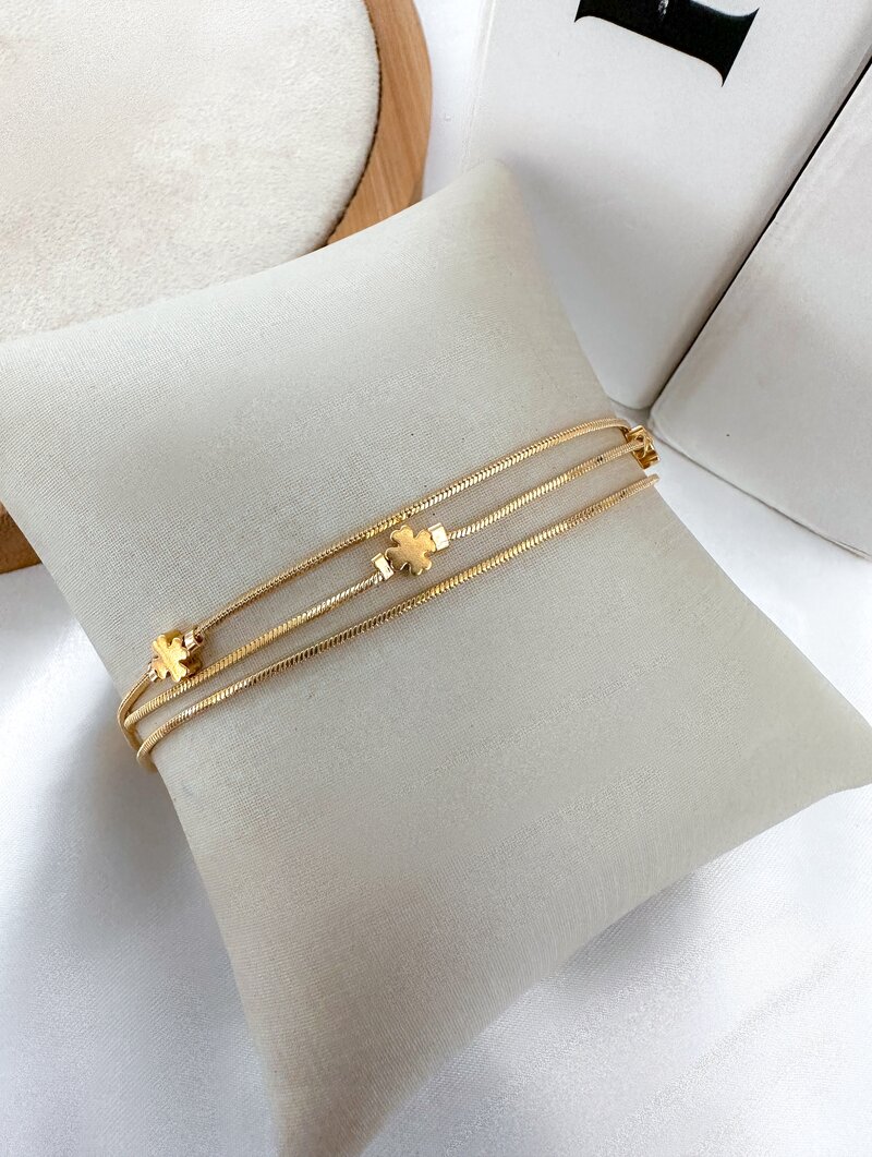 Pulseira Folheada a Ouro 18k Três Fios com Trevos da Sorte