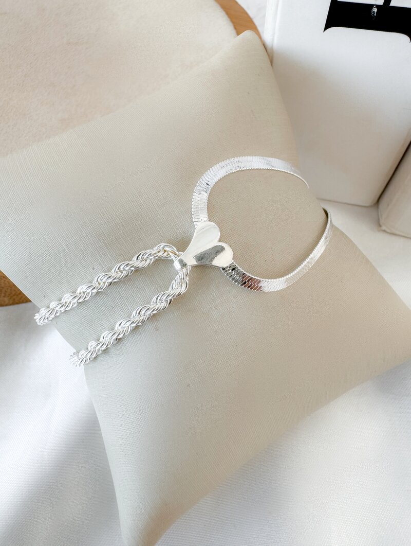 Pulseira Folheada a Prata 925 Fita Laminada e Cordão Baiano com Coração