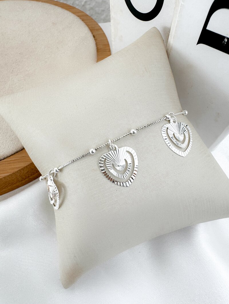 Pulseira Folheada a Prata 925 Três Corações Trabalhados