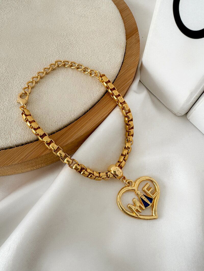 Pulseira Folheado a Ouro 18k Corrente Quadrada com Pingente Mãe Nossa Senhora