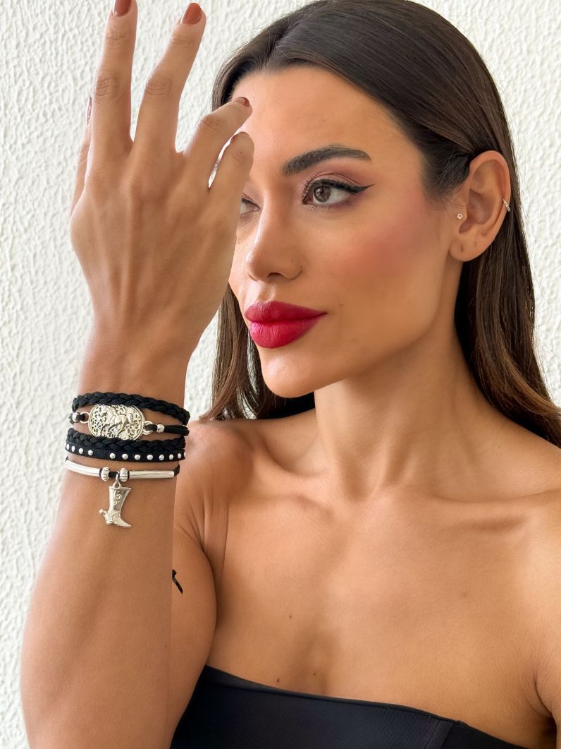 Pulseira Folheado a Ouro 18k Courinho Botton Cavalo e Bota